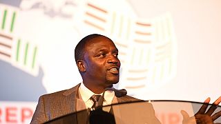 Akon promotes education in Liberia