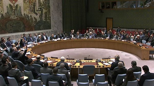 Un informe de expertos de la ONU señala que el Ejército sirio lanzó un ataque químico en Qmenas en 2015 Un informe de expertos de la ONU señala que el Ejército sirio lanzó un ataque químico en Qmenas en 2015