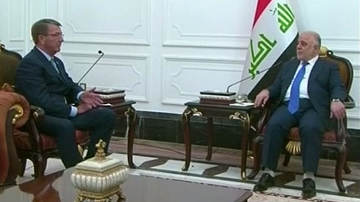 Secretário de Defesa dos EUA visita Iraque que continua a recusar ajuda da Turquia