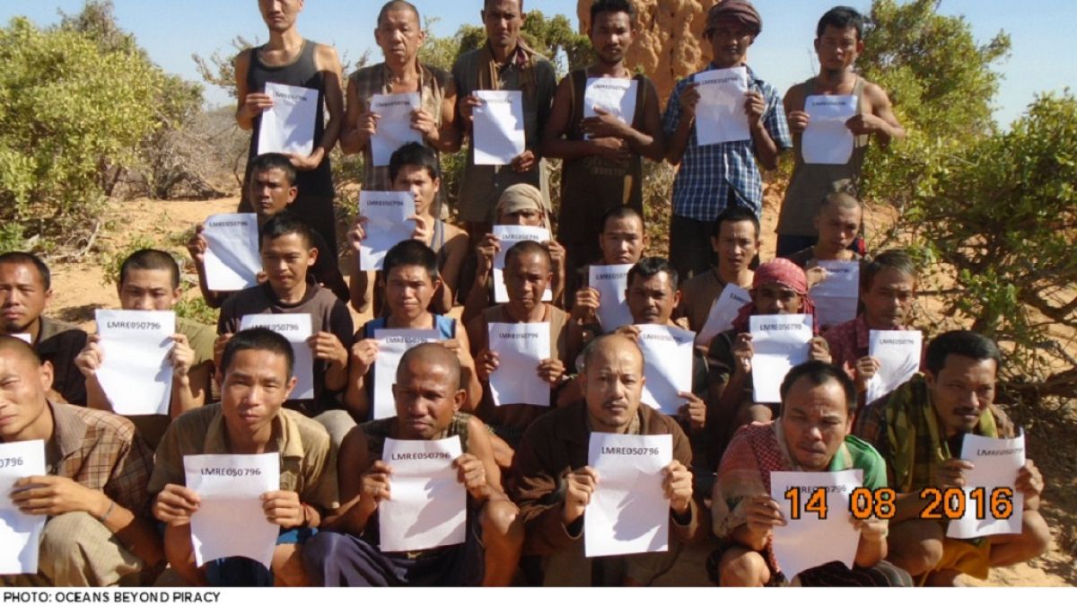 26 hostages released by Somali pirates after nearly five years in captivity