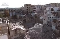 Mondlandschaft in Ost-Aleppo aus der Drohnenperspektive