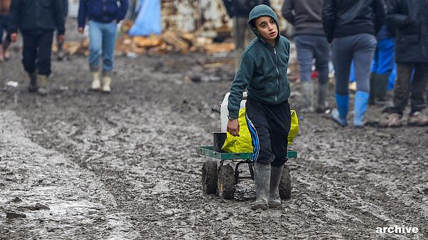 Botrányos körülmények a calais-i táborban Botrányos körülmények a calais-i táborban