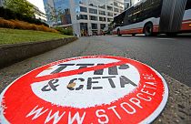 ЕС не хочет впускать через Канаду "троянского коня" из США