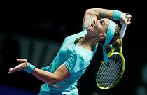 Agnieszka Radwańska inicia defesa do título no masters com derrota