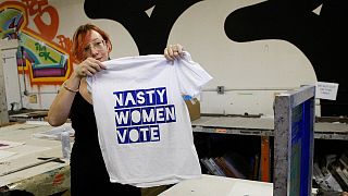Camisetas "nasty woman", un éxito de ventas en Estados Unidos