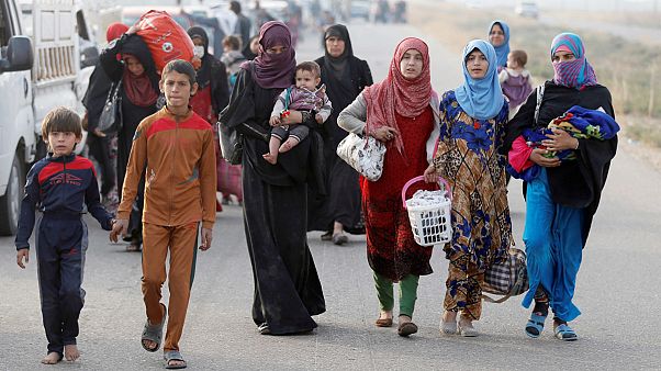 Arrivano nei campi profughi le prime famiglie in fuga da Mosul Arrivano nei campi profughi le prime famiglie in fuga da Mosul