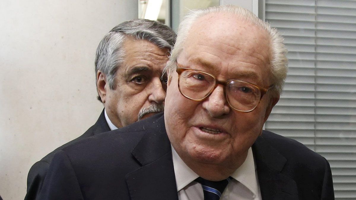 Felfüggesztették Jean-Marie Le Pen mentelmi jogát