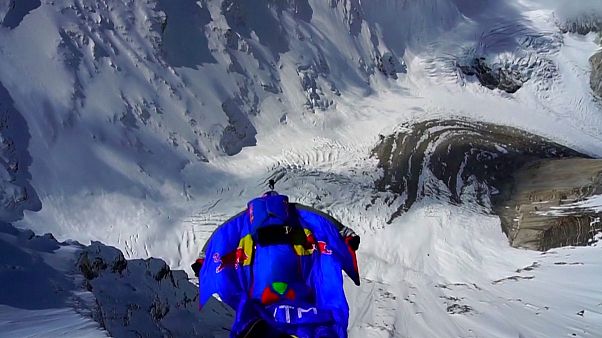 Valery Rozov sets new world Basejumping record Valery Rozov sets new world Basejumping record