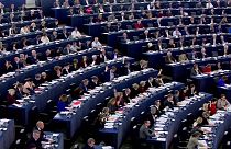 Eurodeputados propõem mecanismo para monitorizar a democracia