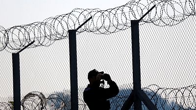 Hungary builds new fence to keep out refugees