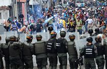 المعارضة الفنزويلية تنظم احتجاجات حاشدة وتدعو لاضراب عام