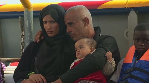 Über 300 Migranten auf dem Seeweg nach Italien gerettet