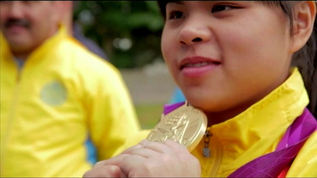 Три казахстанские штангистки лишились "золота" Лондонской Олимпиады