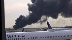 Flugzeugpannen in den USA: Zwei brennende Flugzeuge an einem Tag