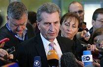 Nicht alle finden das lustig: Oettingers Witze zu "Homo-Pflichtehe" und Chinesen