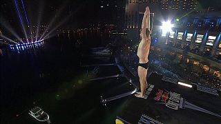 Rhiannan Iffland e Andy Jones vencem última prova do Red Bull Cliff Diving