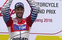 MotoGP: Dovizioso vence em Sepang