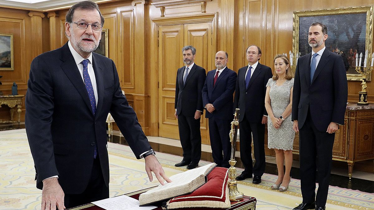 Az utolsó pillanatban iktatták be a régi-új spanyol kormányfőt