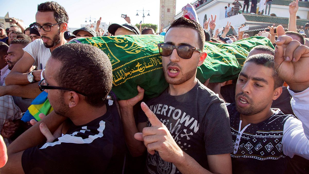 Οργή στο Μαρόκο για το θάνατο του ιχθυοπώλη