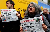Scharfe Kritik nach Festnahmen von Cumhuriyet-Journalisten