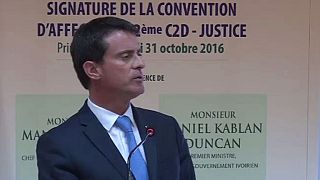 Manuel Valls en visite en Côte d'Ivoire