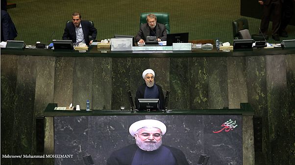 مجلس ایران صلاحیت نامزدهای پیشنهادی روحانی برای سه وزارتخانه را بررسی میکند مجلس ایران صلاحیت نامزدهای پیشنهادی روحانی برای سه وزارتخانه را بررسی میکند