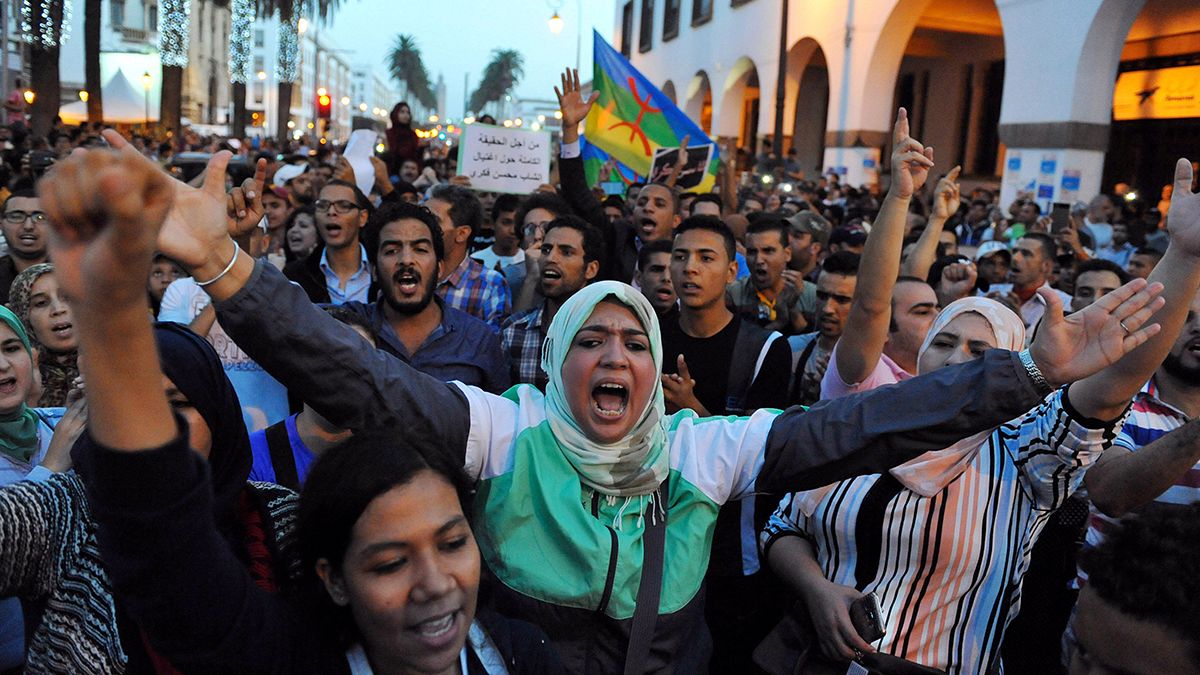 تجدد الاحتجاجات في المغرب اثر مقتل بائع سمك