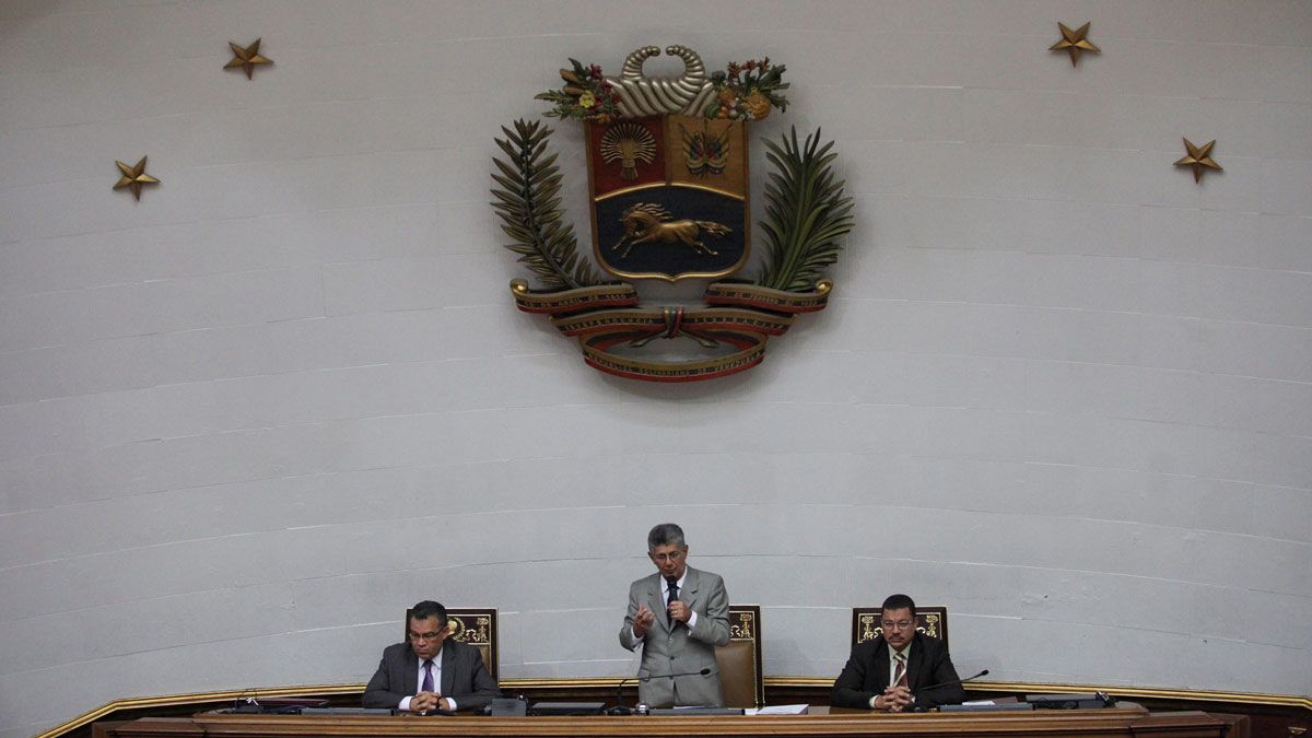 Venezuelan opposition drops symbolic trial of president