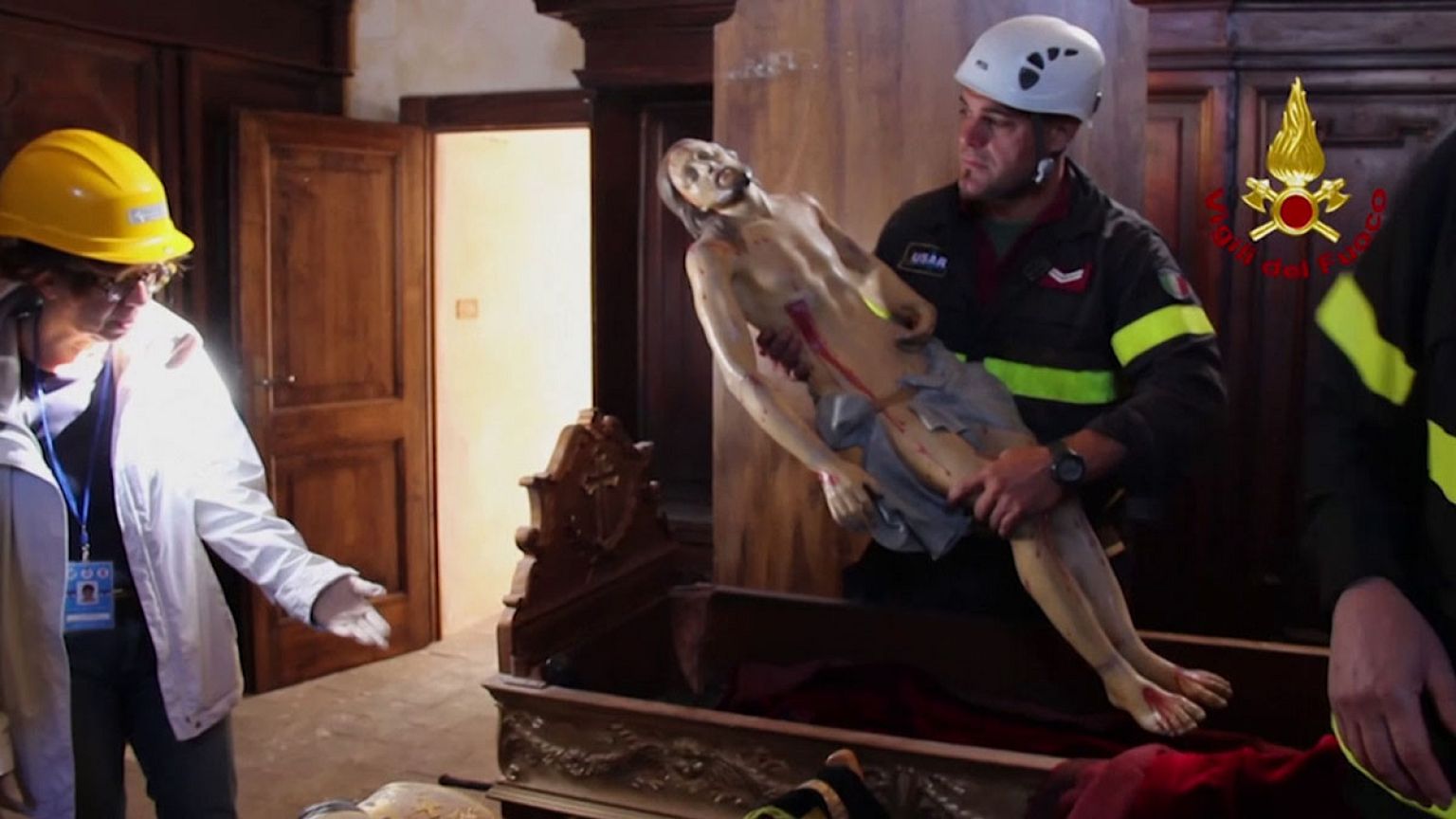 Rescate de arte religioso de la catedral de Norcia