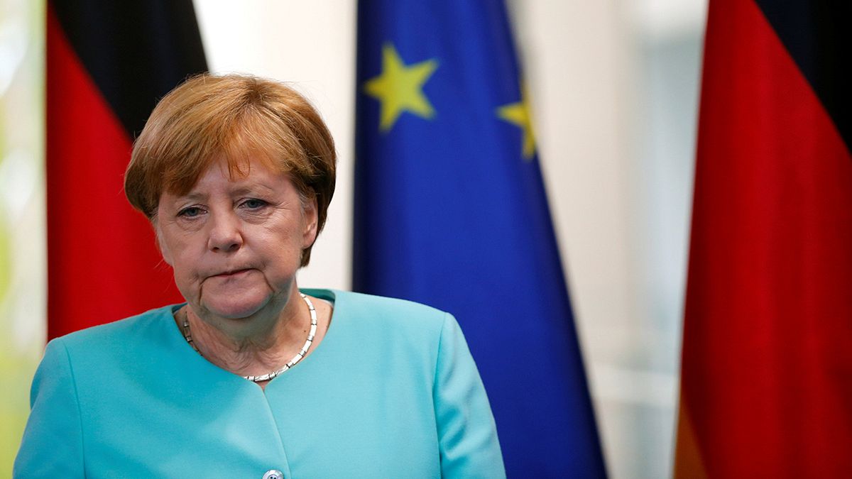 Stop Brexit, German economic experts tell Chancellor Merkel
