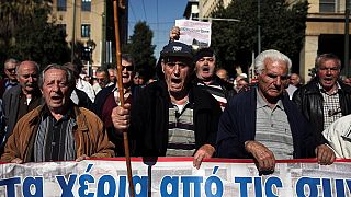 Nyugdíjasok ezrei tiltakoztak Athénban