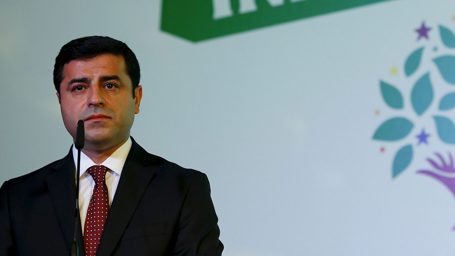 La Unión Europea muestra su preocupación por el arresto de varios diputados del prokurdo HDP en Turquía