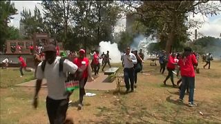 Kenya : Police disperse anti-corruption protesters [no comment]