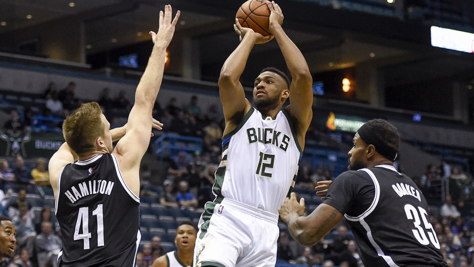 Bucks find form to down Pacers