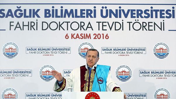 Ερντογάν προς Ευρώπη: «Συνεργοί των τρομοκρατών όσοι υποστηρίζουν τους Κούρδους» Ερντογάν προς Ευρώπη: «Συνεργοί των τρομοκρατών όσοι υποστηρίζουν τους Κούρδους»