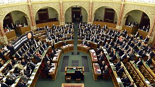 Nem fogadta el az alaptörvény módosítását a magyar parlament
