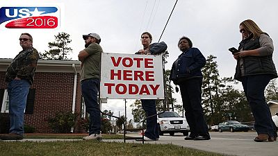 États-Unis : un mort, 3 blessés dans une fusillade près d'un bureau de vote en Californie