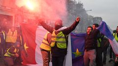 Image: 'Yellow Vests' Return to Paris Streets