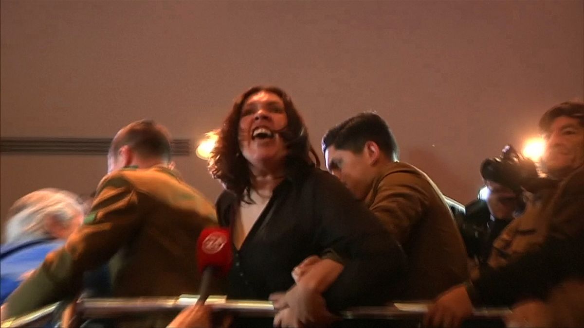 درگیری در جلسه پارلمان شیلی