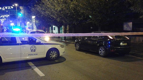 В Афинах атаковано посольство Франции В Афинах атаковано посольство Франции