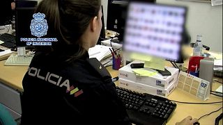 Spanische Polizei verkündet Schlag gegen Kinderpornoring