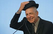 Leonard Cohen: va via un gigante della musica d'autore, una lunga carriera dagli anni '60