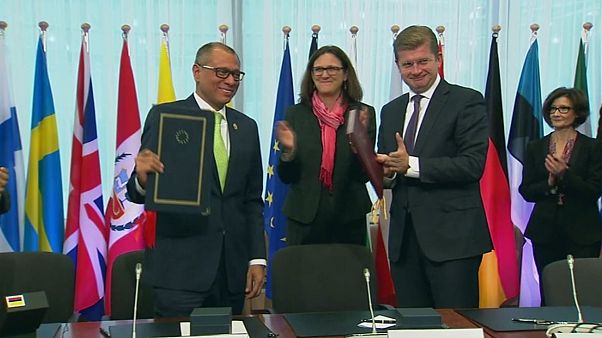 Ecuador: raggiunto accordo commerciale con l'UE ma preoccupazione per i suoi immigrati negli USA Ecuador: raggiunto accordo commerciale con l'UE ma preoccupazione per i suoi immigrati negli USA