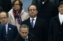 El Stade de France rinde homenaje a los 130 muertos del 13-N, un año después