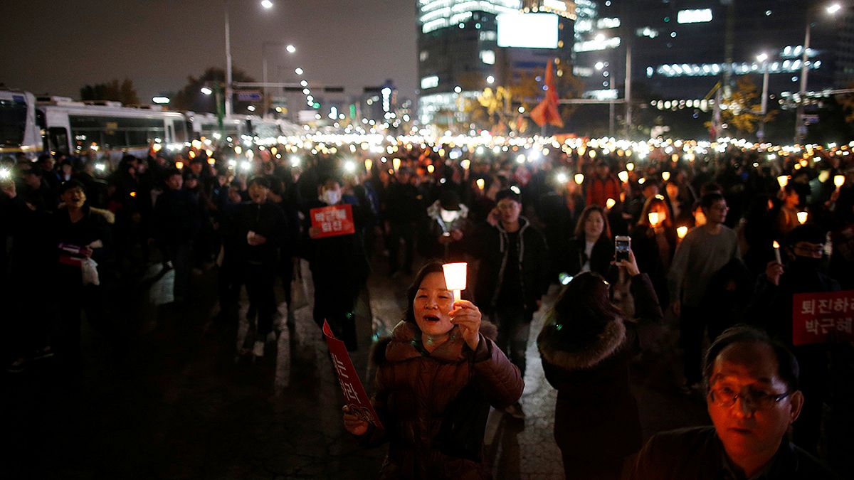 Corée du Sud : une gigantesque manifestation contre la présidente