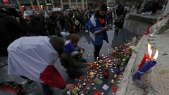 Zeremonien der Stille - Frankreich gedenkt der 130 Terroropfer von Paris