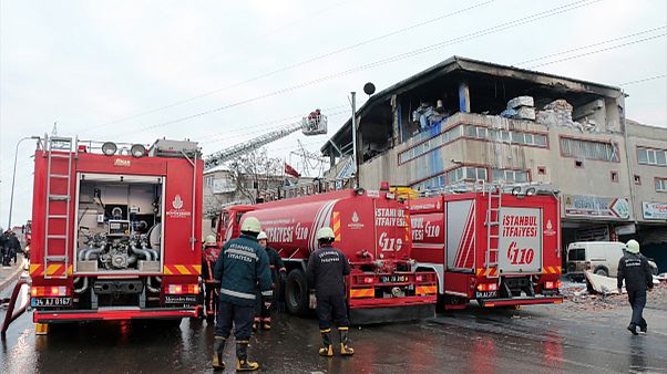 Turquie : explosion dans une zone industrielle près d'Istanbul Turquie : explosion dans une zone industrielle près d'Istanbul