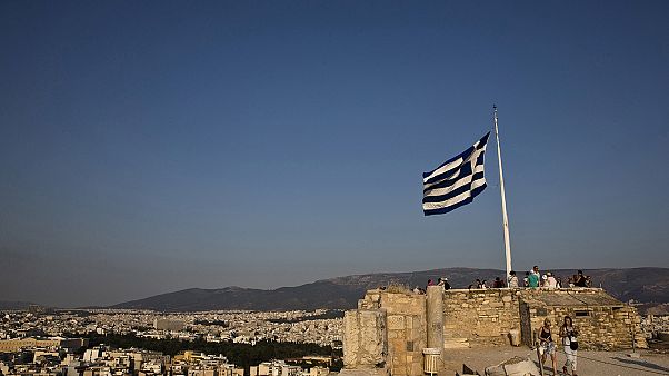 Greece sees surprise economic growth Greece sees surprise economic growth