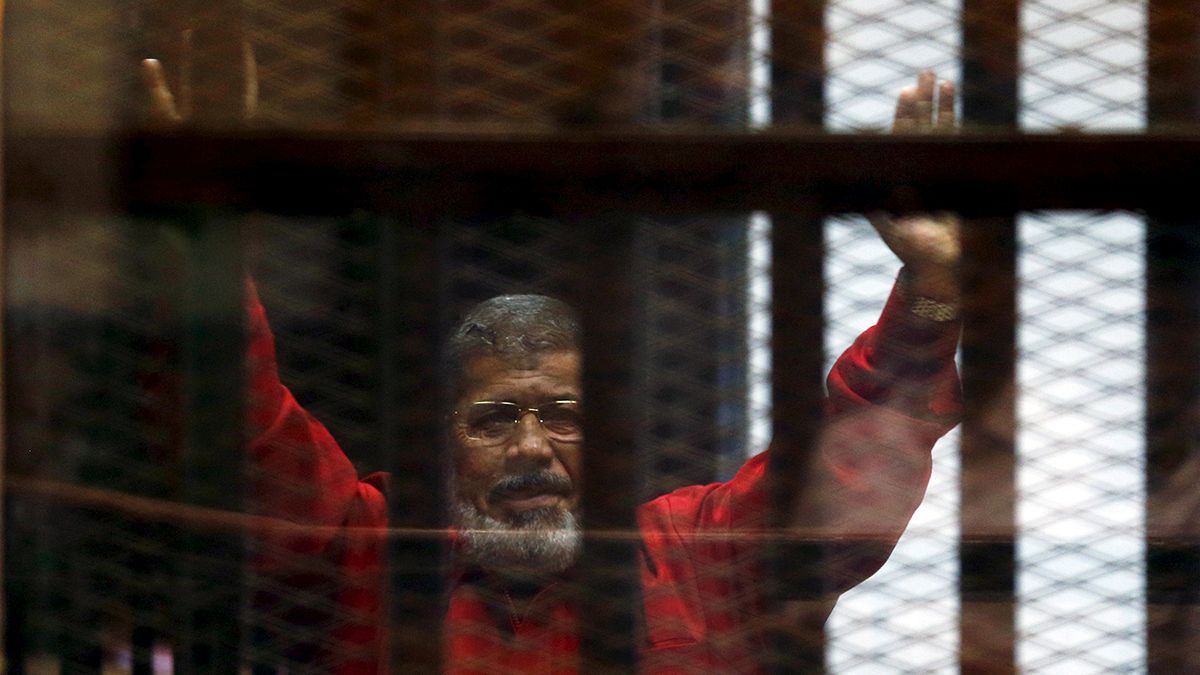 Todesurteil gegen Ägyptens Ex-Präsident Mursi aufgehoben