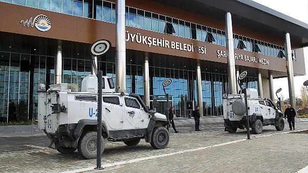Turchia: arresti a raffica di politici locali di opposizione Turchia: arresti a raffica di politici locali di opposizione